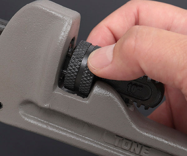 TONE パイプレンチ(アルミ製) 全長248mm 口開き45mm (ALPW-250)(4953488406832) トネ