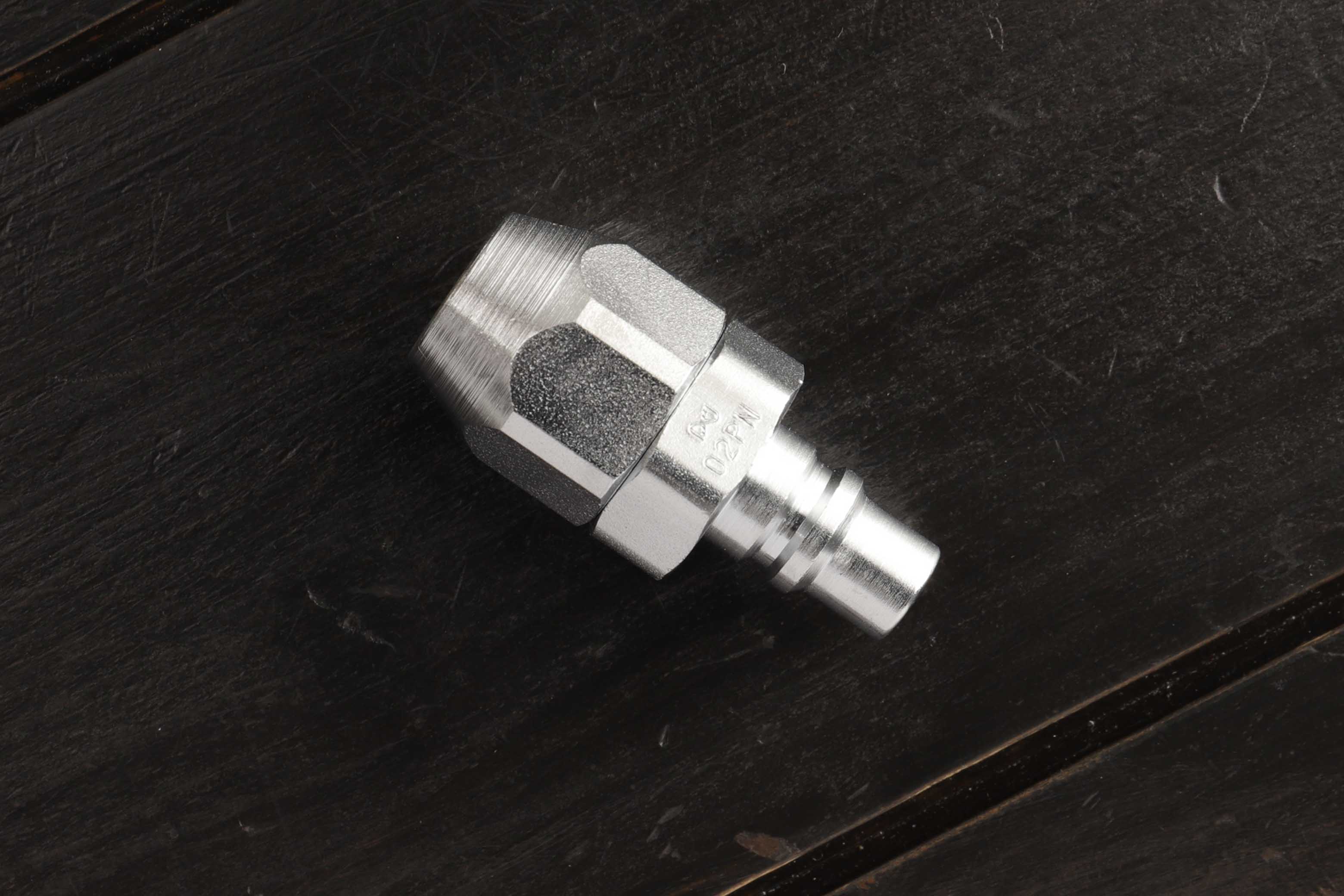 日東工器 02PN スーパーカプラ 1/4ソケット 日東工器 02PN スーパーカプラ 1/4ソケット